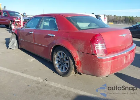 2005 Chrysler 300C z USA, uszkodzony, nr VIN 2C3AA63HX5H520557